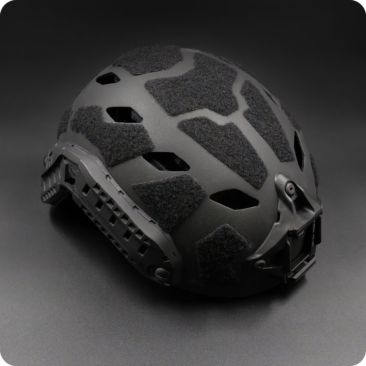 EON CARBON COMPOSITE HELMET