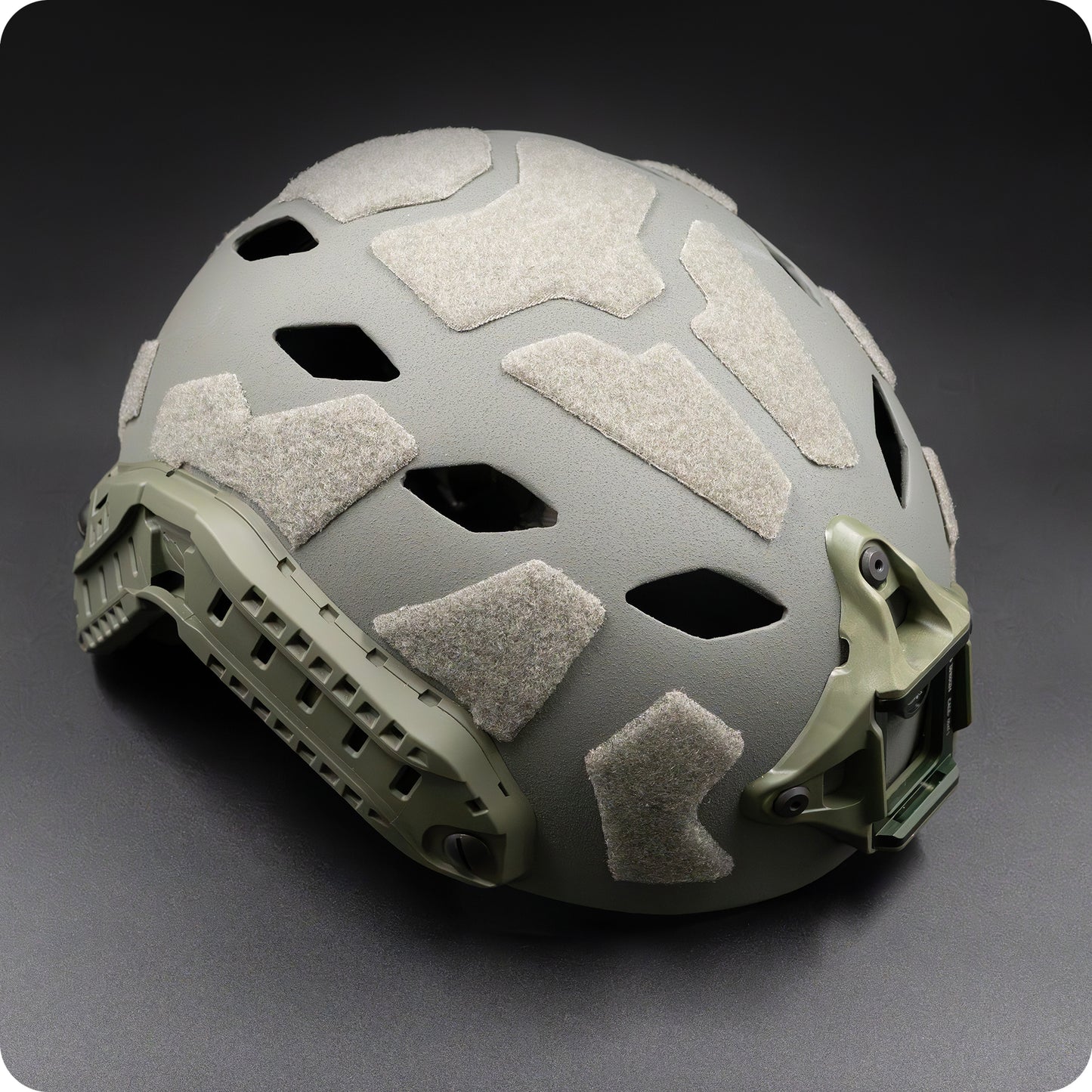 EON CARBON COMPOSITE HELMET