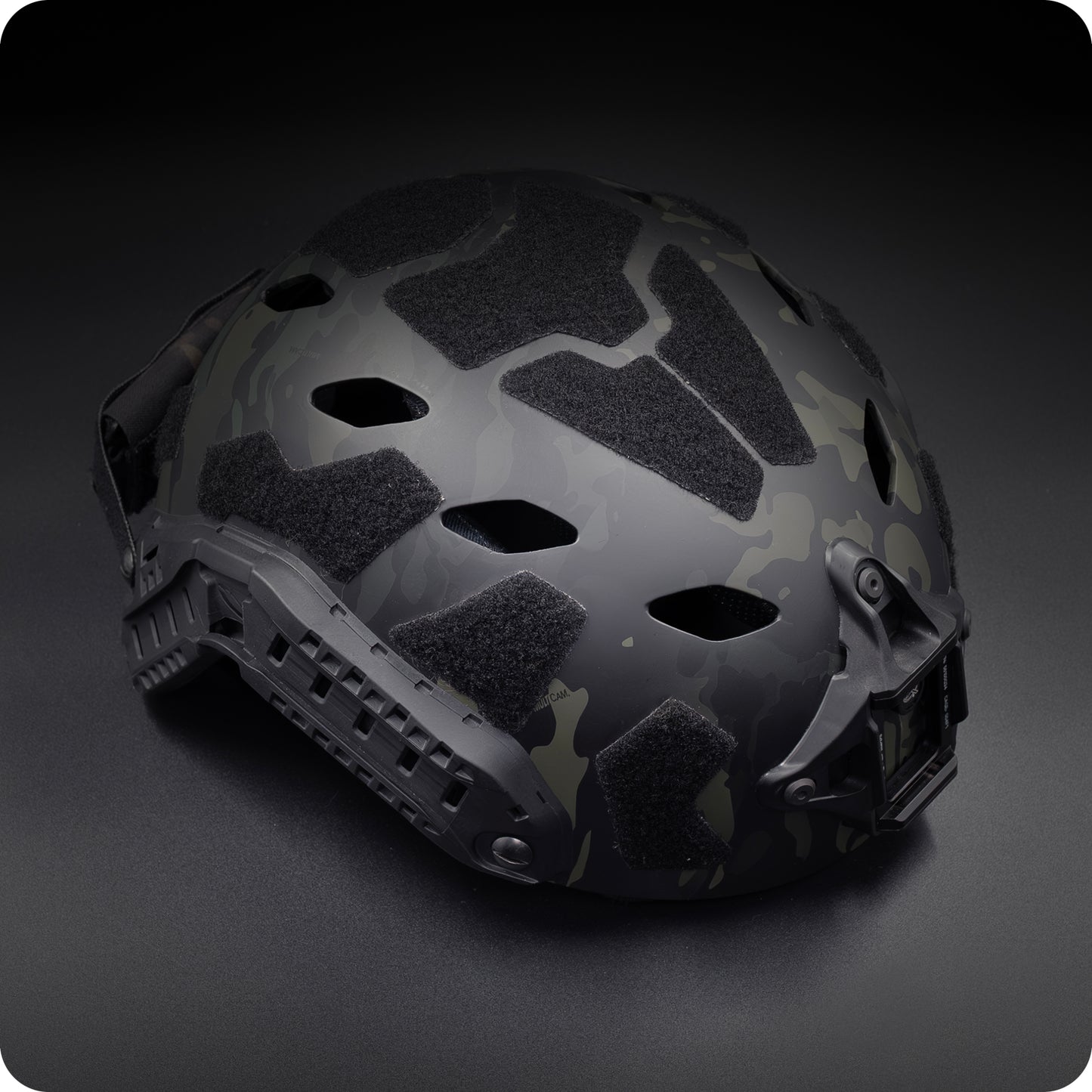 EON CARBON COMPOSITE HELMET