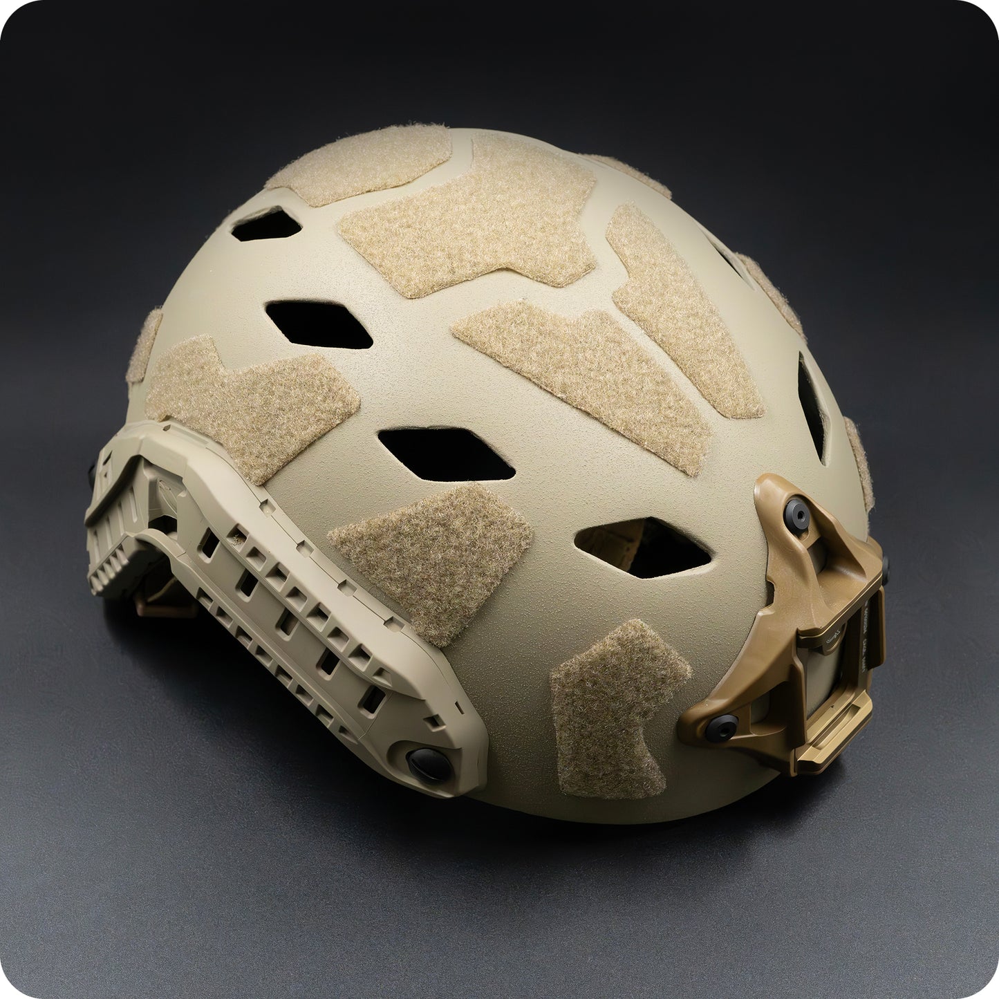 EON CARBON COMPOSITE HELMET